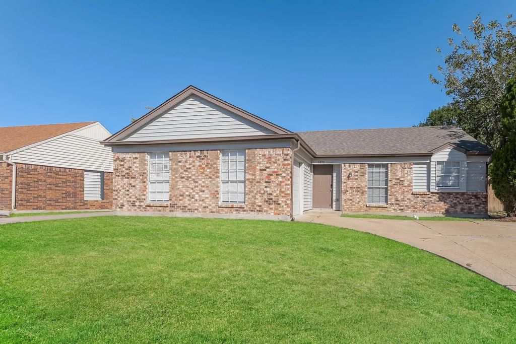 3805 Bigleaf Lane, Fort Worth