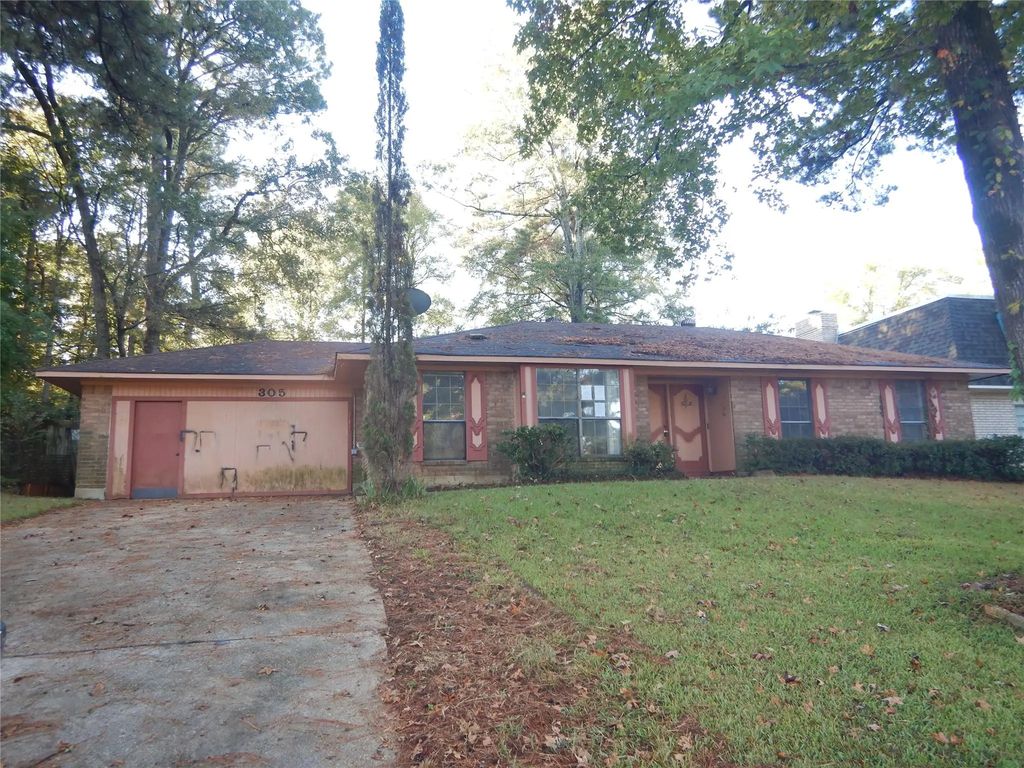 305 Hacienda Circle, Haughton