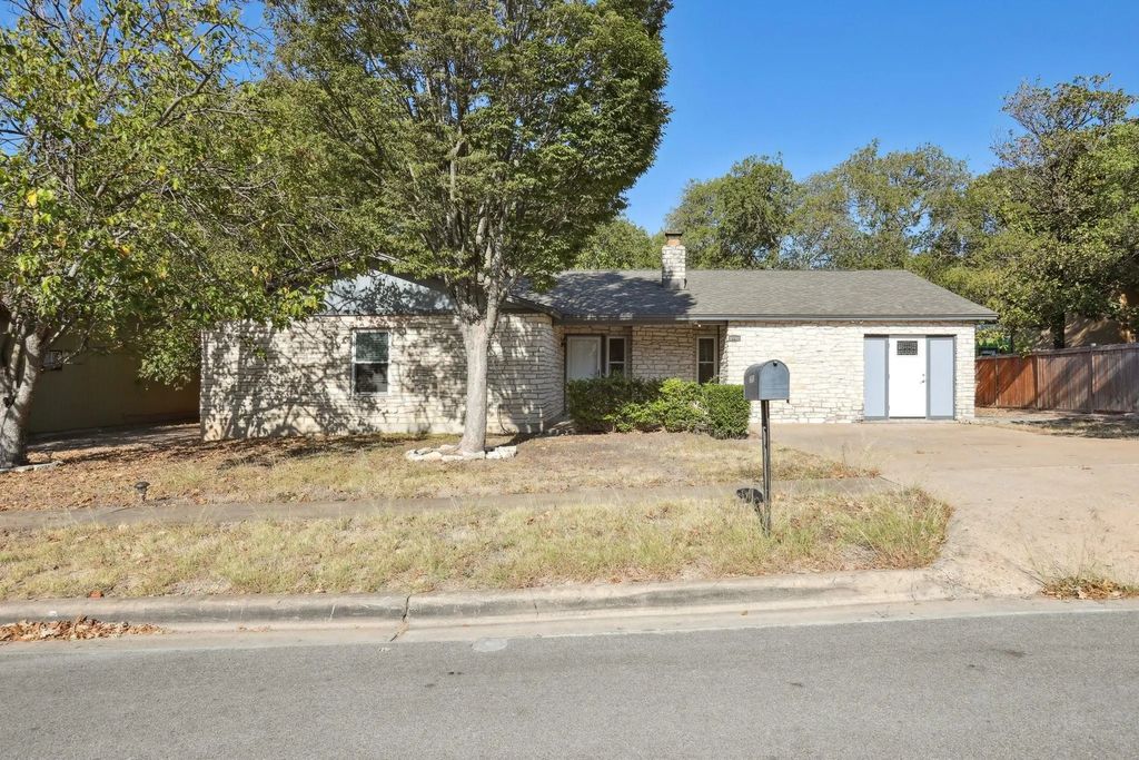 12702 Lamppost Lane, Austin
