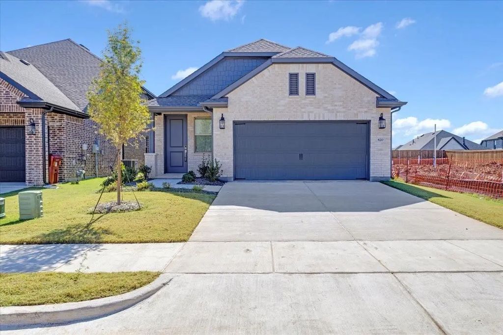 820 Sunflower Trail, Sherman
