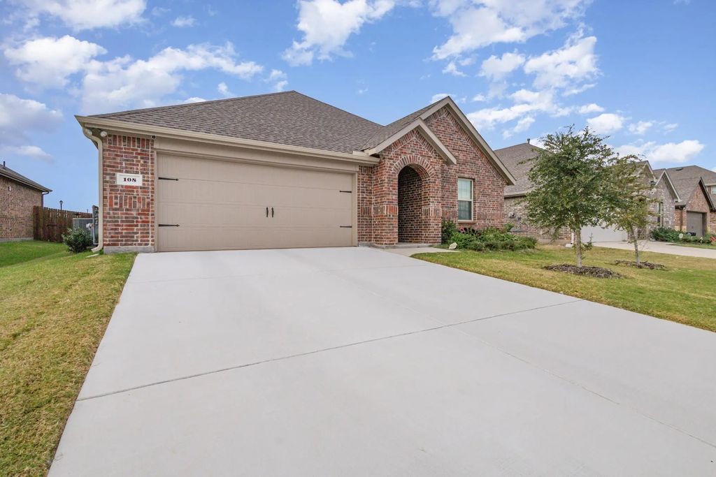 108 Condor Pass, Caddo Mills