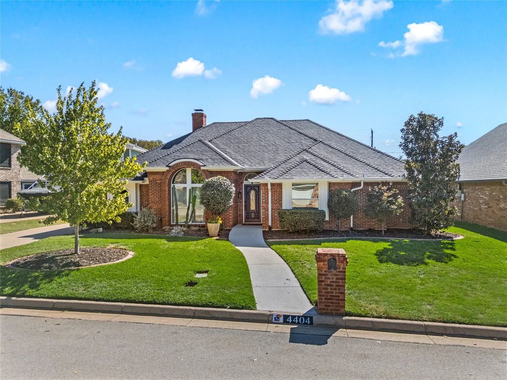 4404 Rambling Creek Drive, Arlington