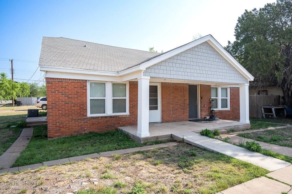2744 Russell Street, Abilene