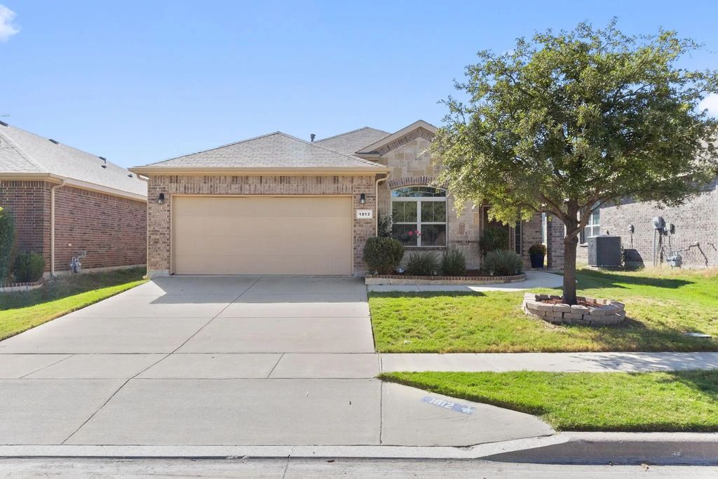1812 Placitas Trail, Fort Worth
