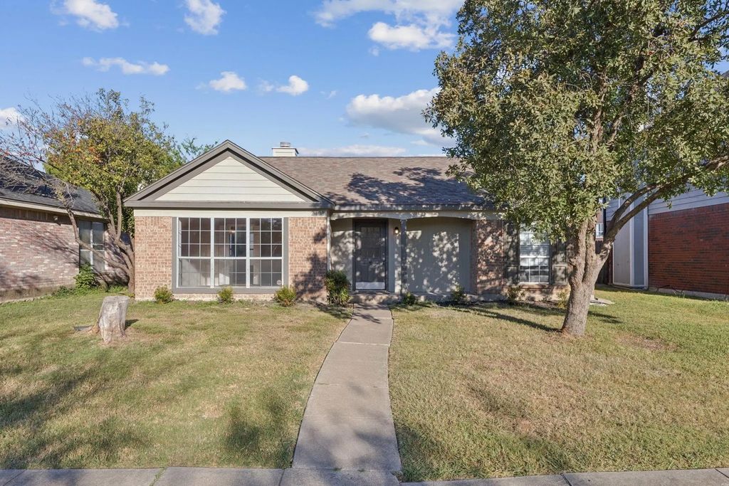 2109 Walden Place, Mesquite