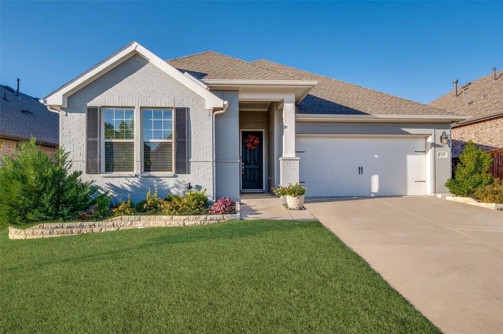 4109 Silver Spur Court, Aubrey