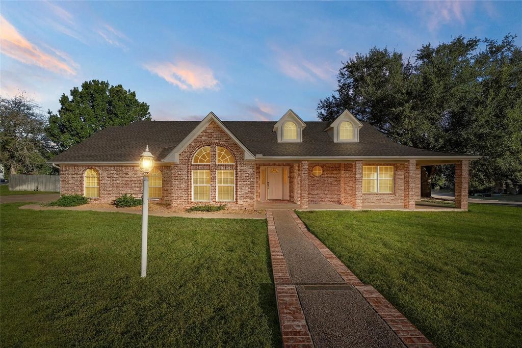 306 Baker Lane, Robinson
