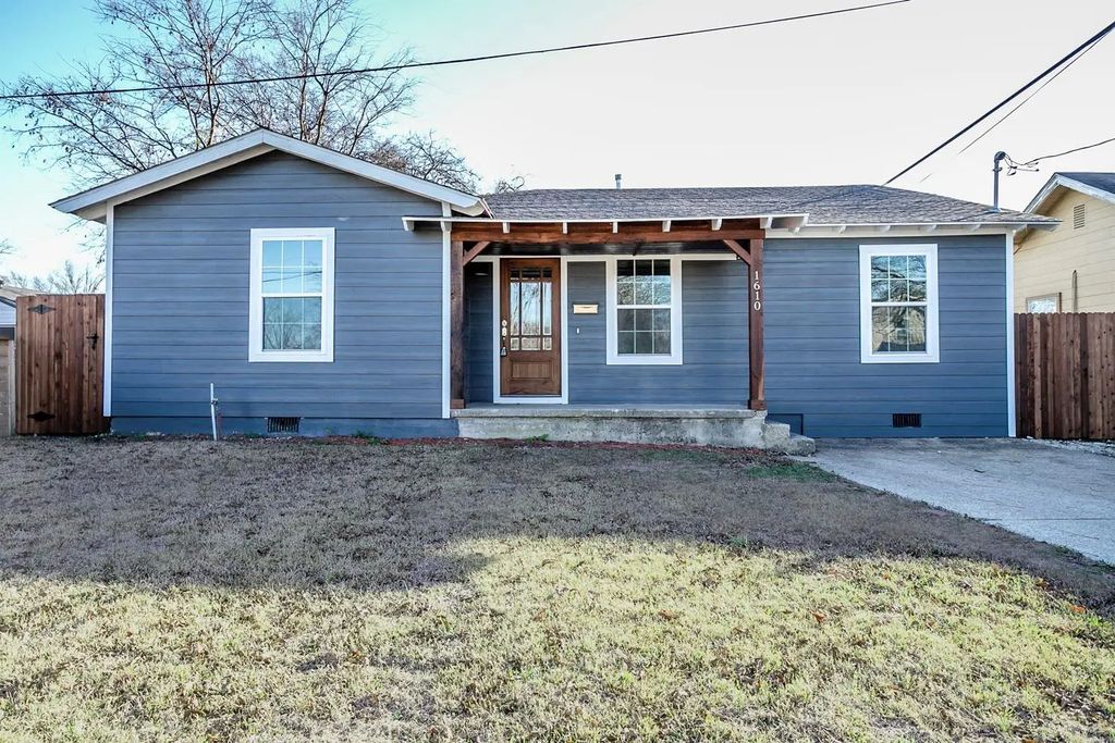 1610 W Clarendon Drive, Dallas