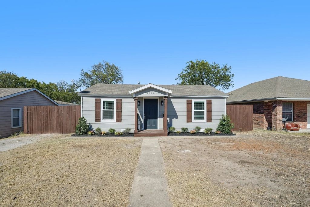 8500 Wyatt, White Settlement