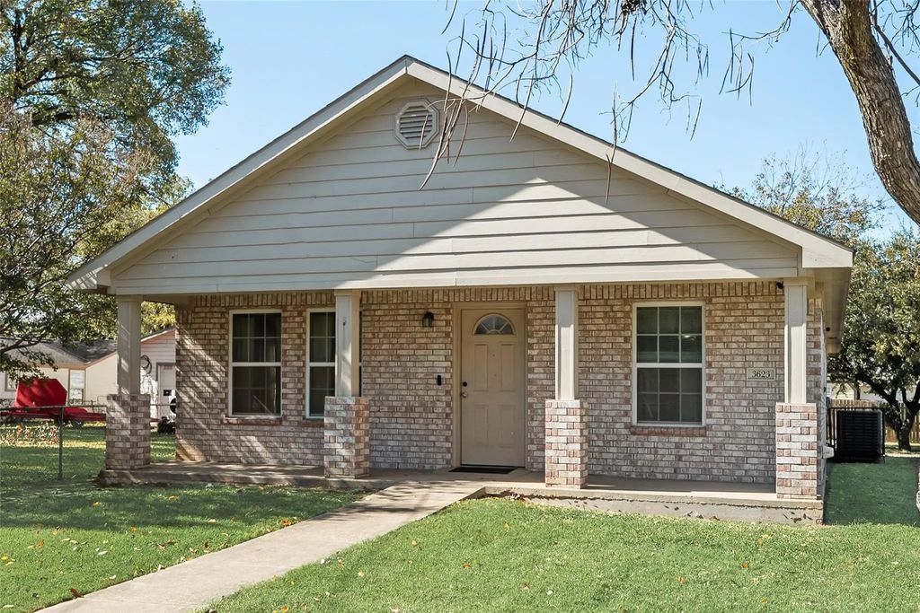 3623 Palacios Avenue, Dallas