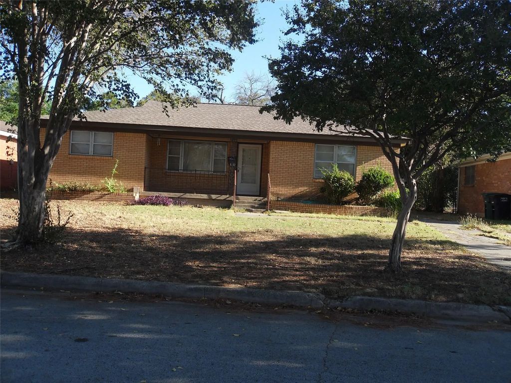 6032 Costen Lane, Fort Worth