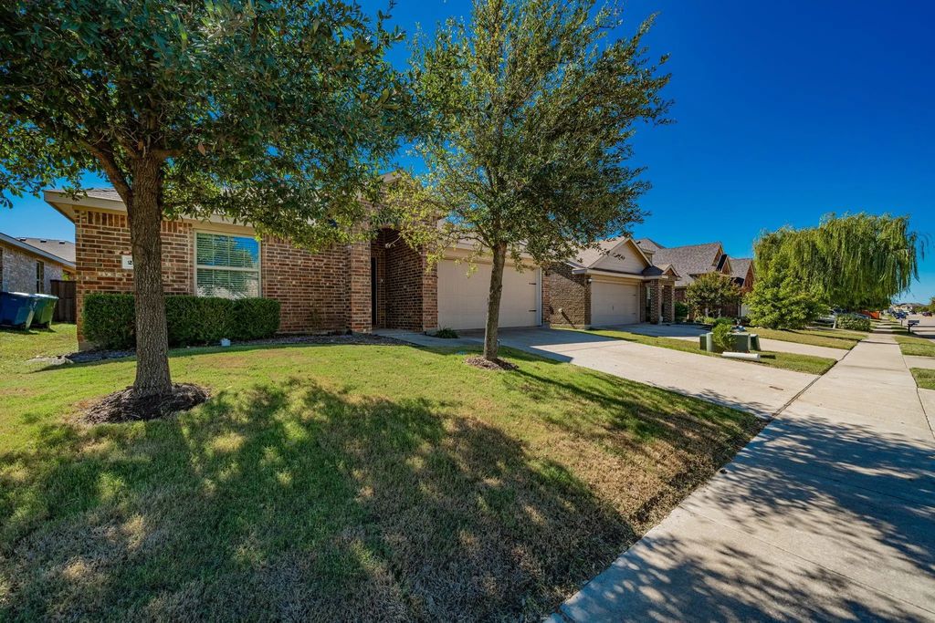 2125 Hartley Drive, Forney