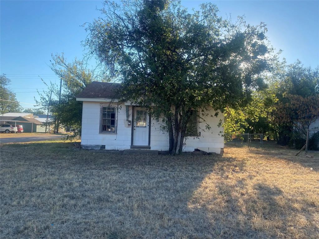 1306 N Avenue G, Haskell
