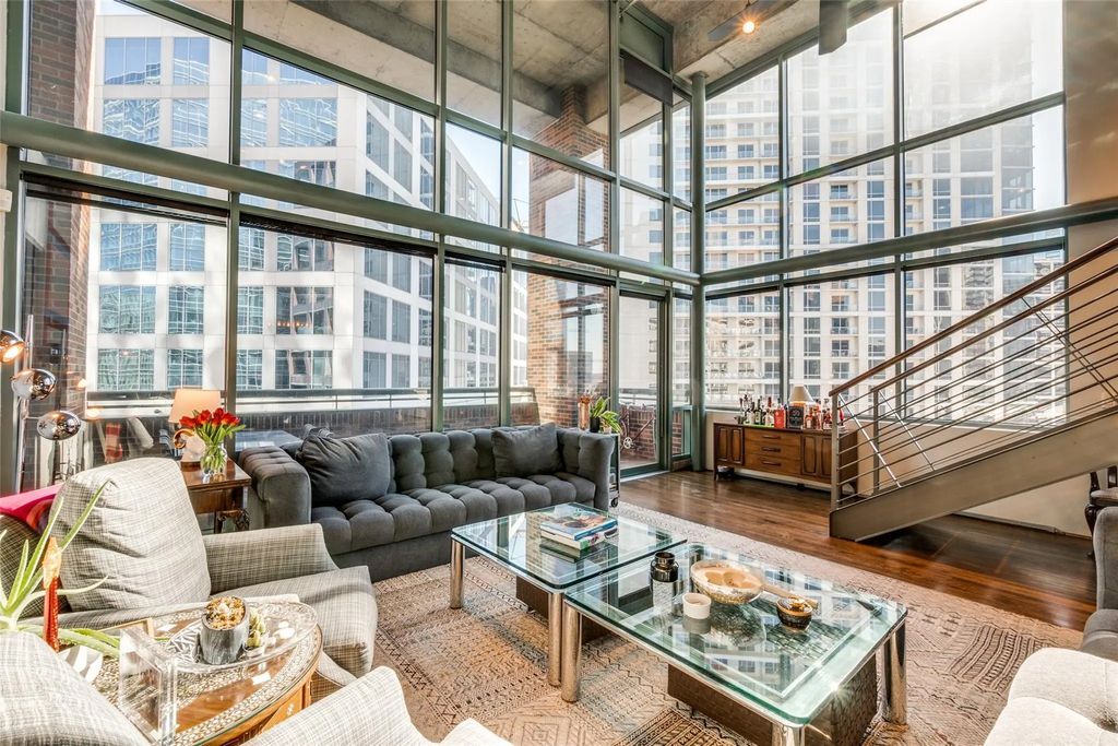 1999 Mckinney Avenue 1001, Dallas