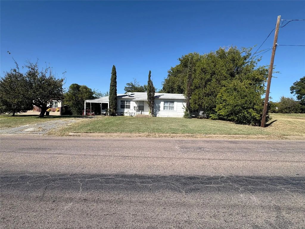 705 E Lamberth Road, Sherman