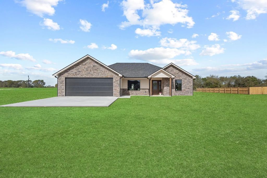 75 Private Road 33039 N, Brookston