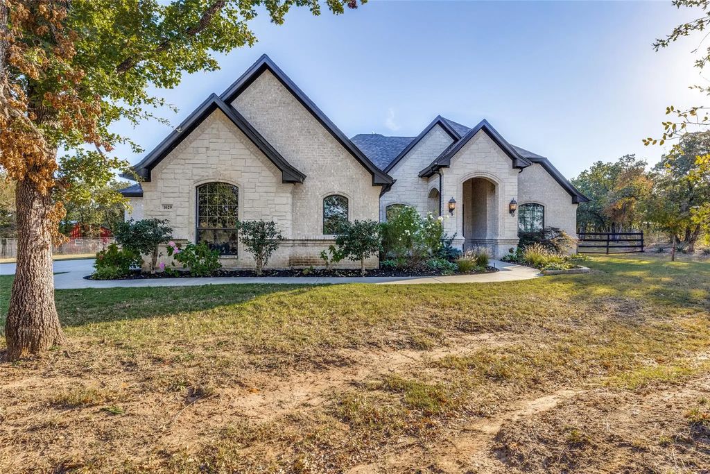 1029 Sunflower, Paradise