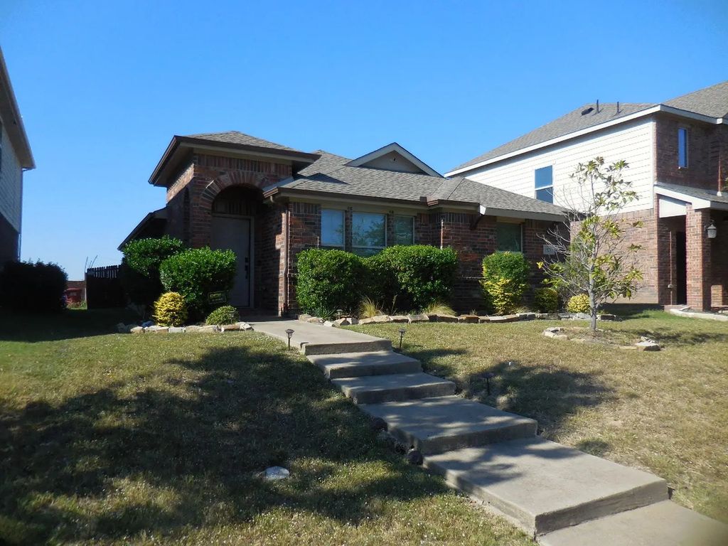 1521 Applegate Way, Royse City