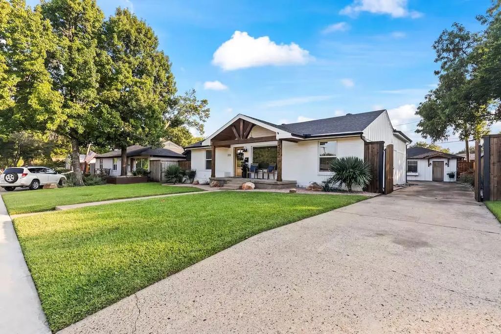 315 Easton Road, Dallas