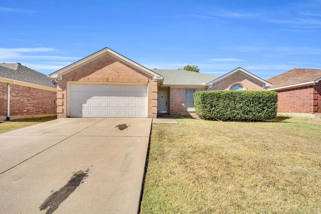 7022 Spoonbill Court, Arlington