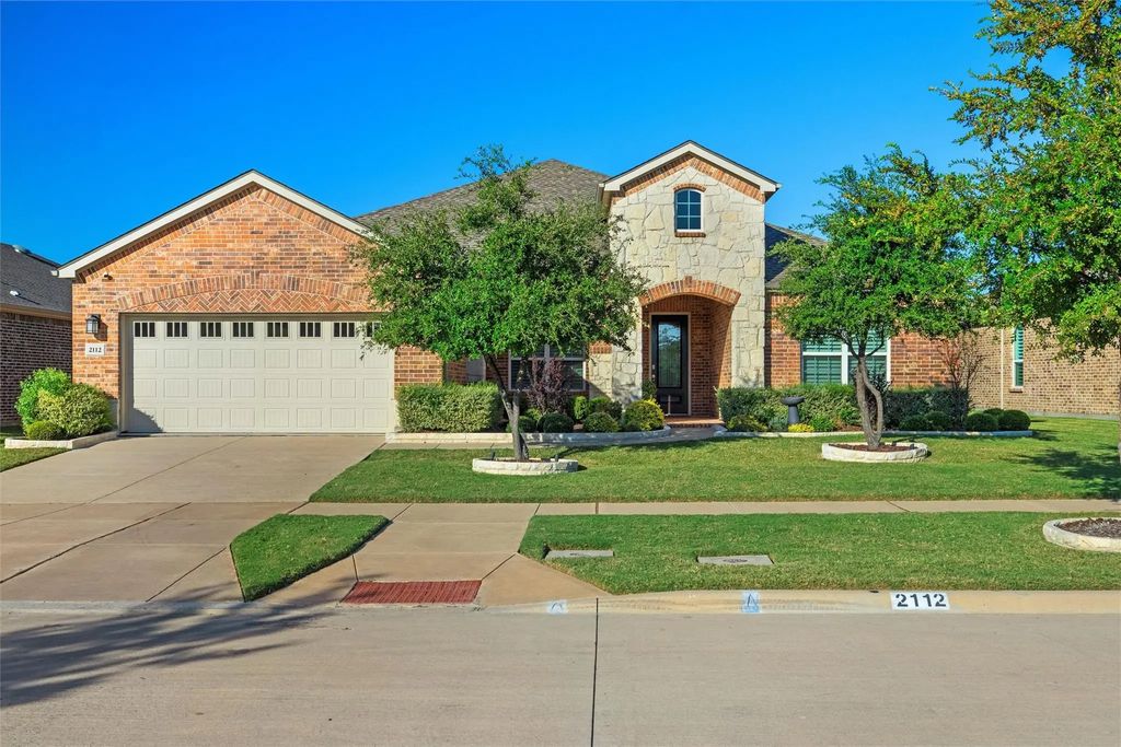 2112 Vista Creek Drive, Frisco