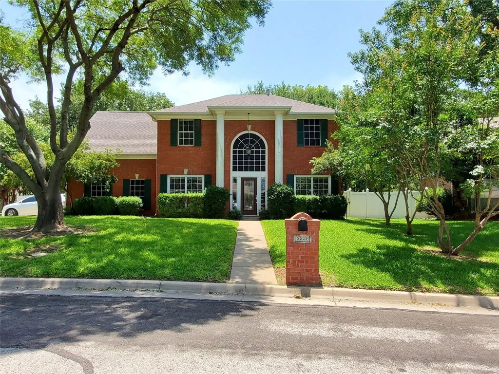 5526 Cold Springs Drive, Arlington