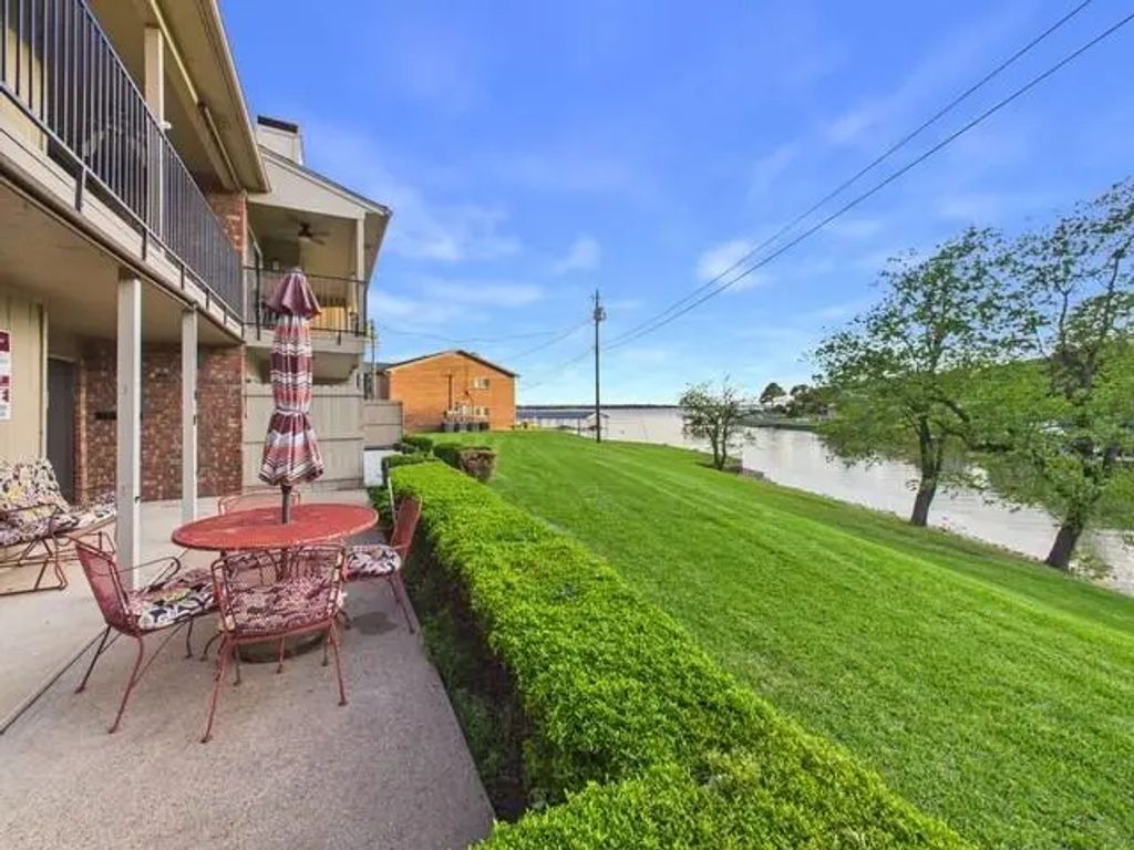 849 S Gun Barrel Lane B4, Gun Barrel City