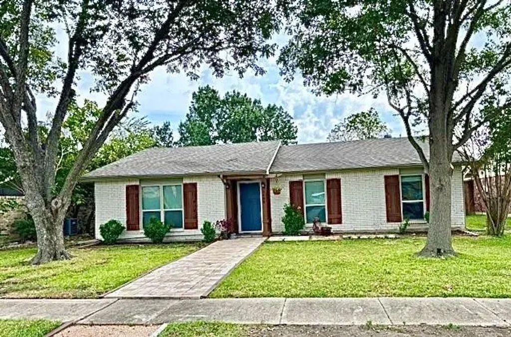 3406 Aquarius Circle, Garland