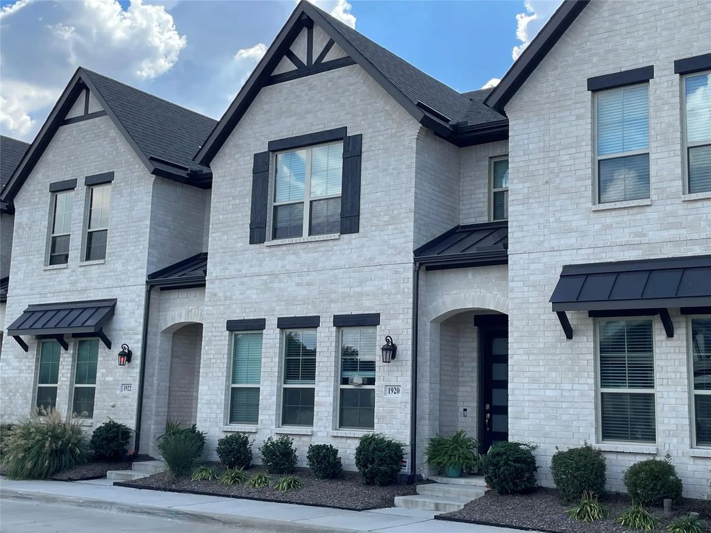 1920 Diyaa Court, Farmers Branch
