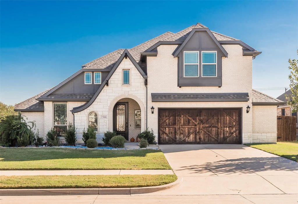 1566 Harrison Circle, Waxahachie