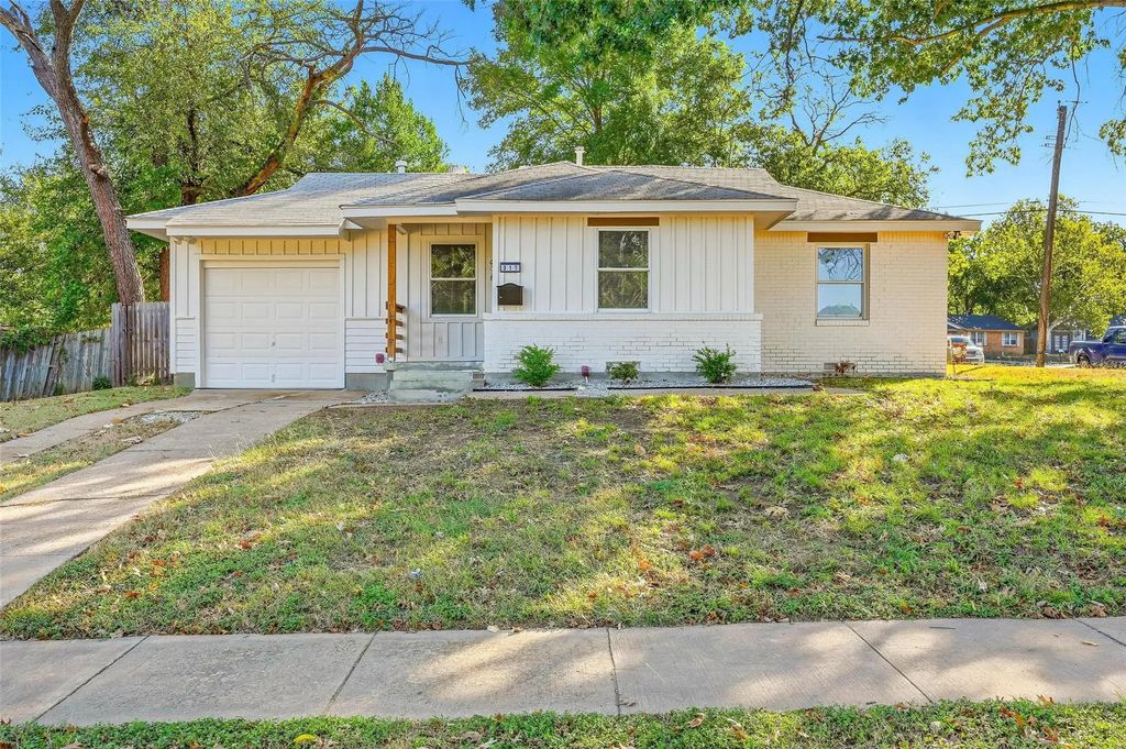 311 Meadowbrook Drive, Arlington