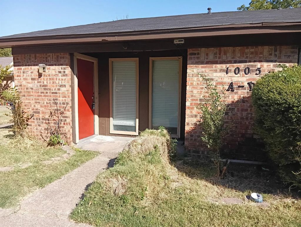 1005 W Sanford Street A, Arlington