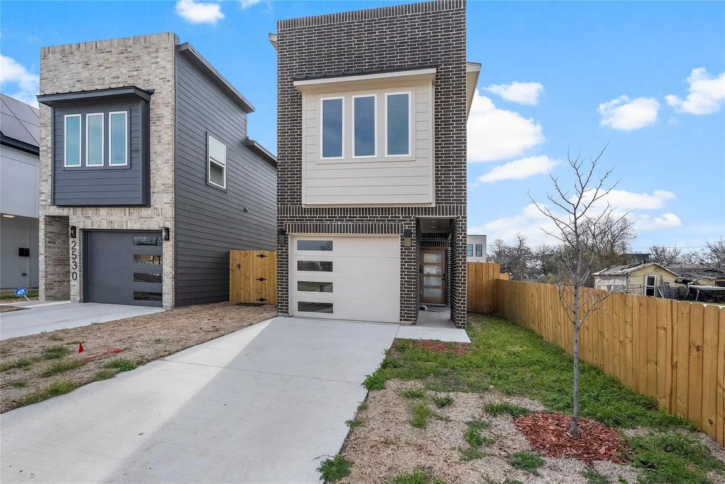 2528 Peabody Avenue, Dallas