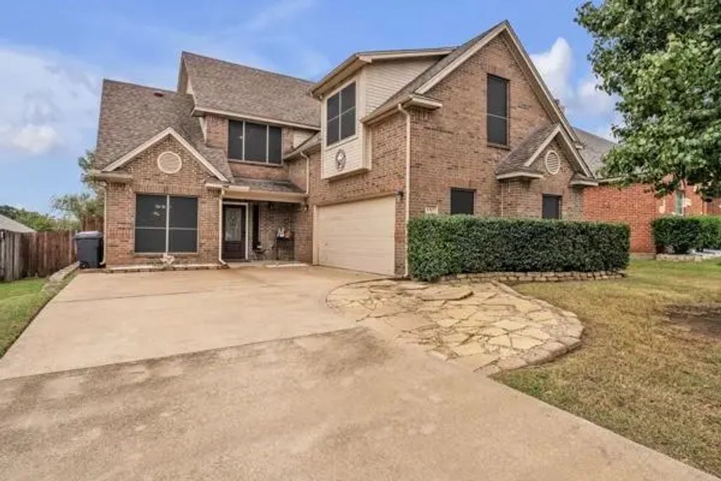 1317 Maple Terrace Drive, Mansfield