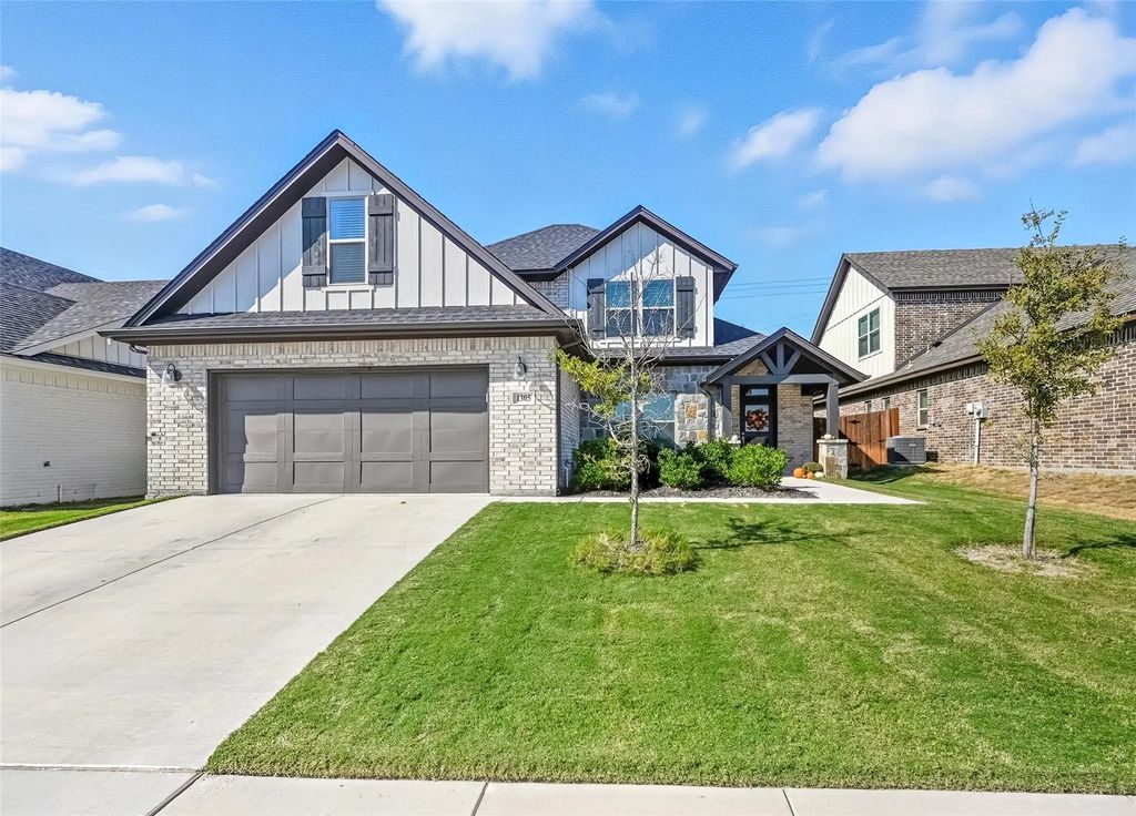 1305 Thistle Hill Trail, Weatherford