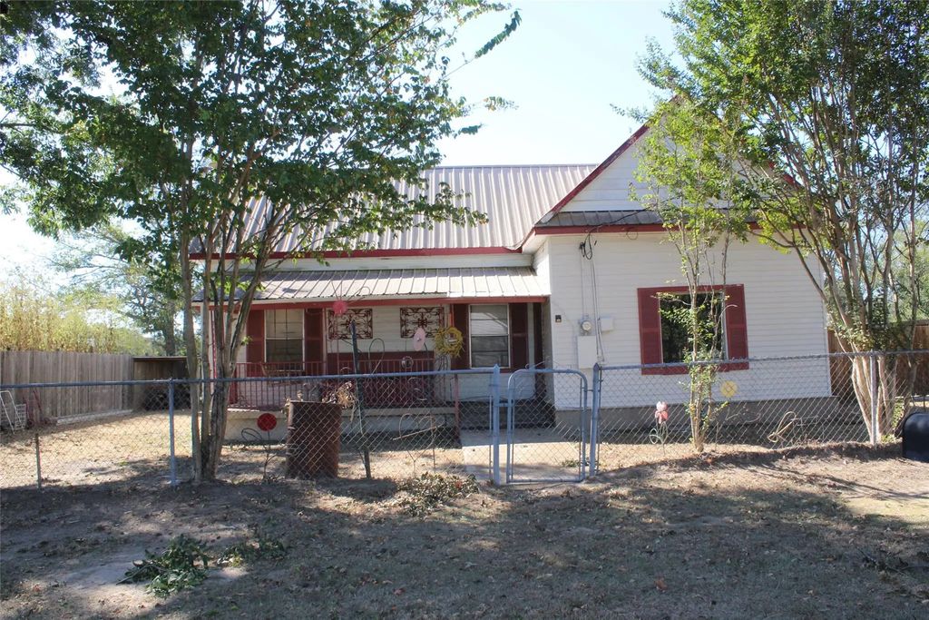 106 Isler Street, Eustace