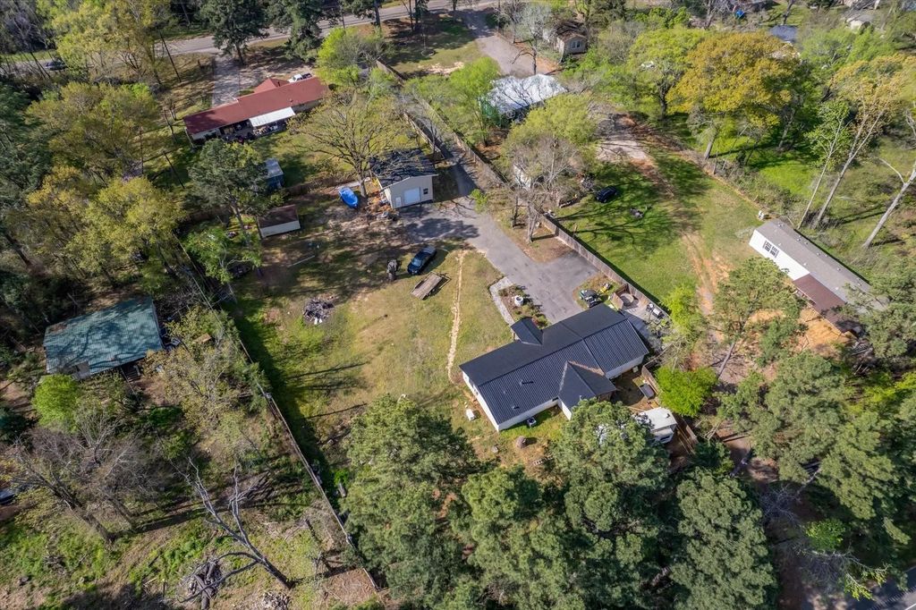 16281 Fm 3204, Brownsboro