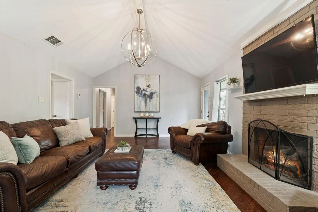 132 Mockingbird Lane, Coppell
