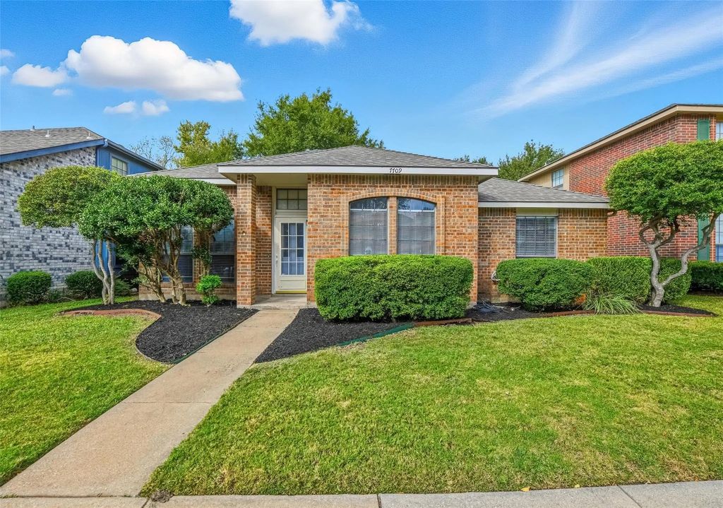 7709 Radford Circle, Plano