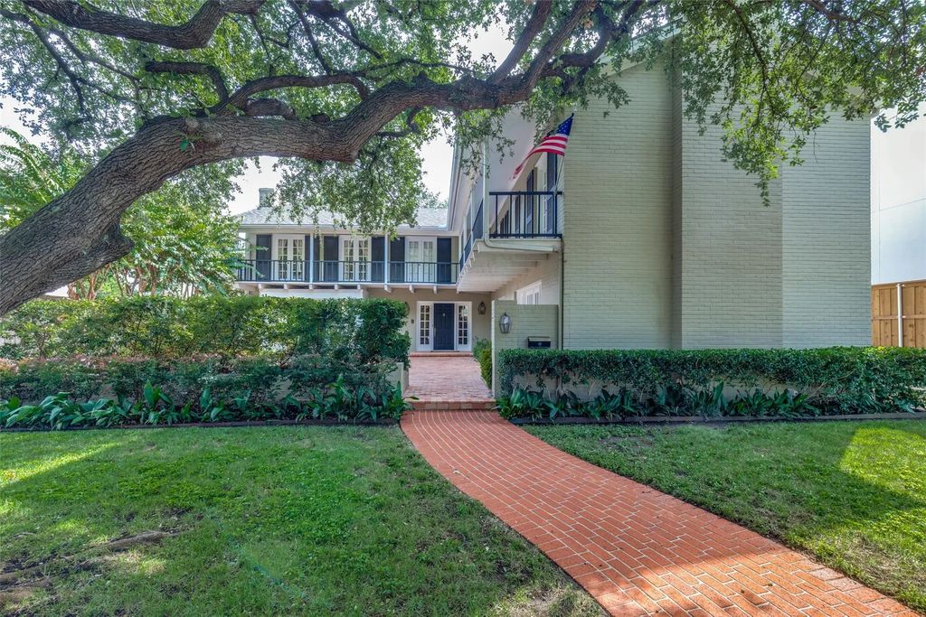 4411 Fairfax Avenue, Highland Park