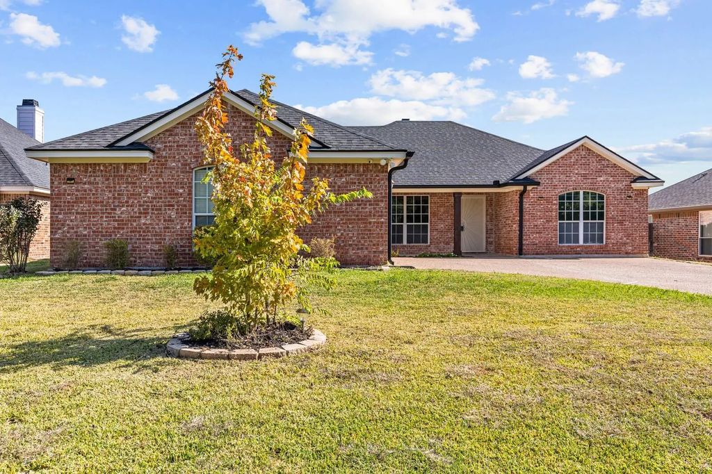 2904 Whistler Drive, Woodway