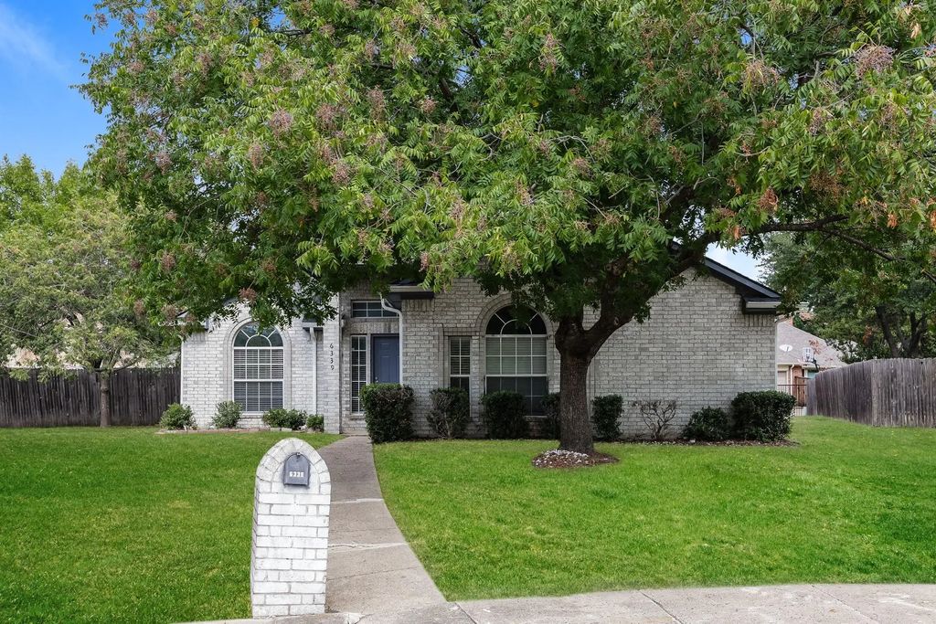 6339 Everglade Circle, Dallas
