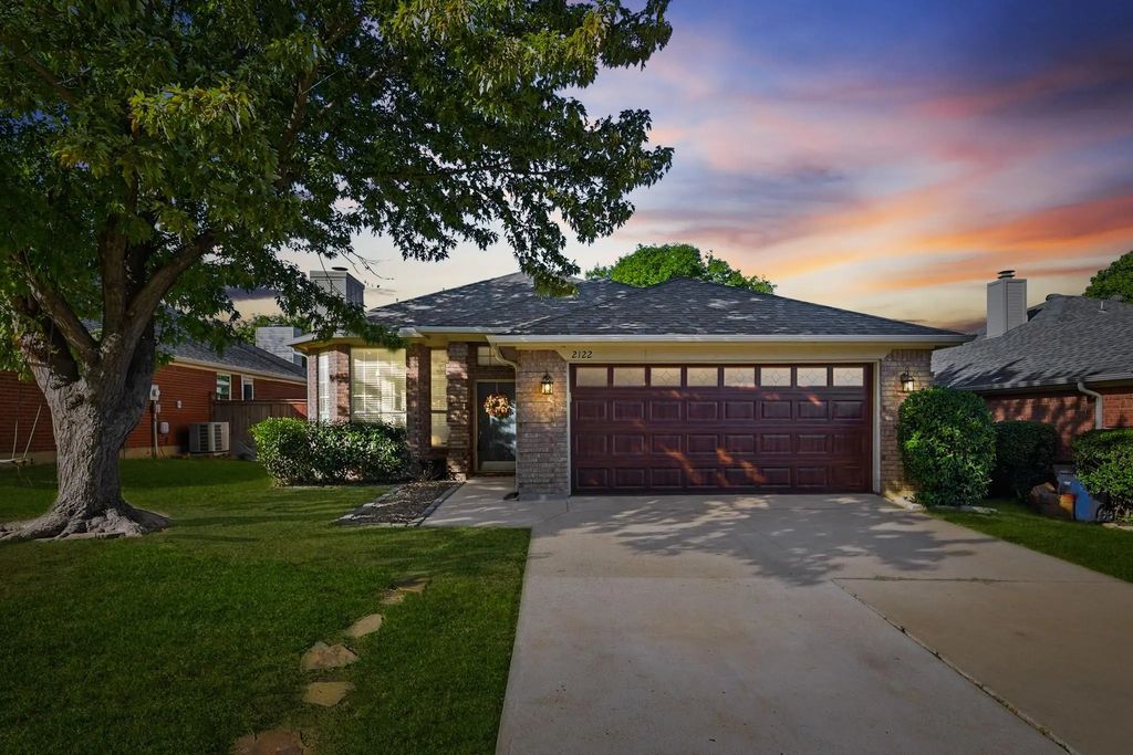 2122 Stoneridge Drive, Keller