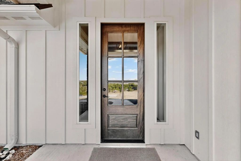 585 Blue Marlin Court, Bluff Dale