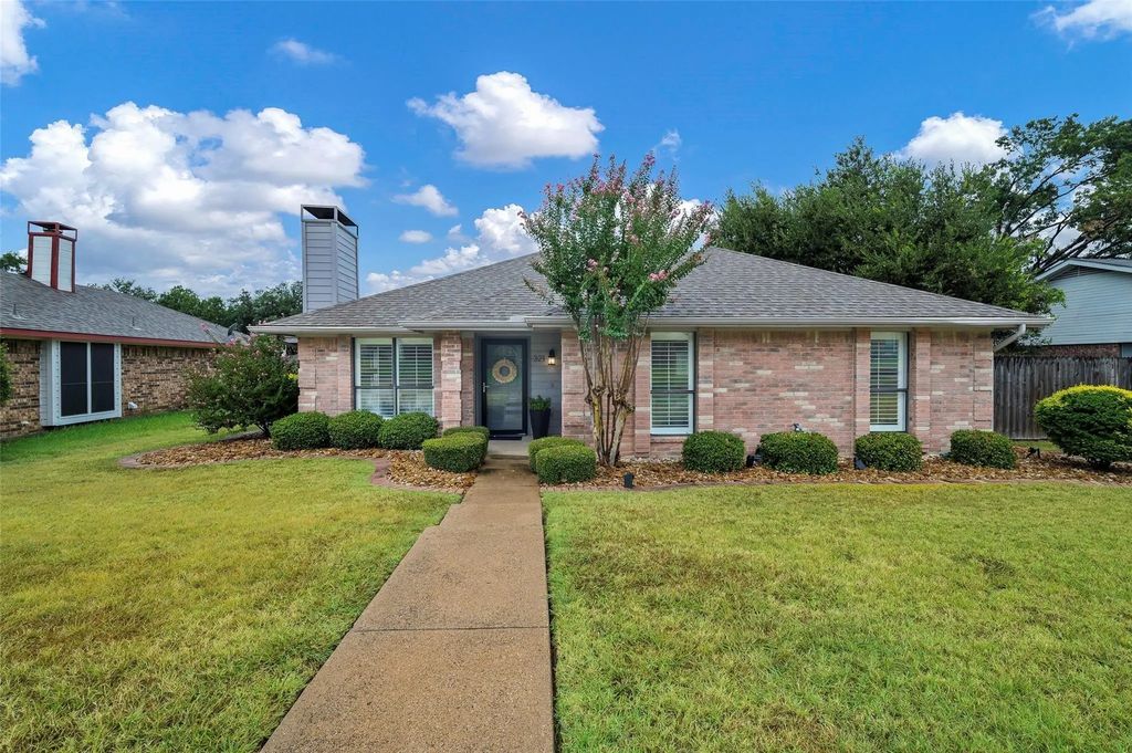 321 Pepperwood Street, Coppell