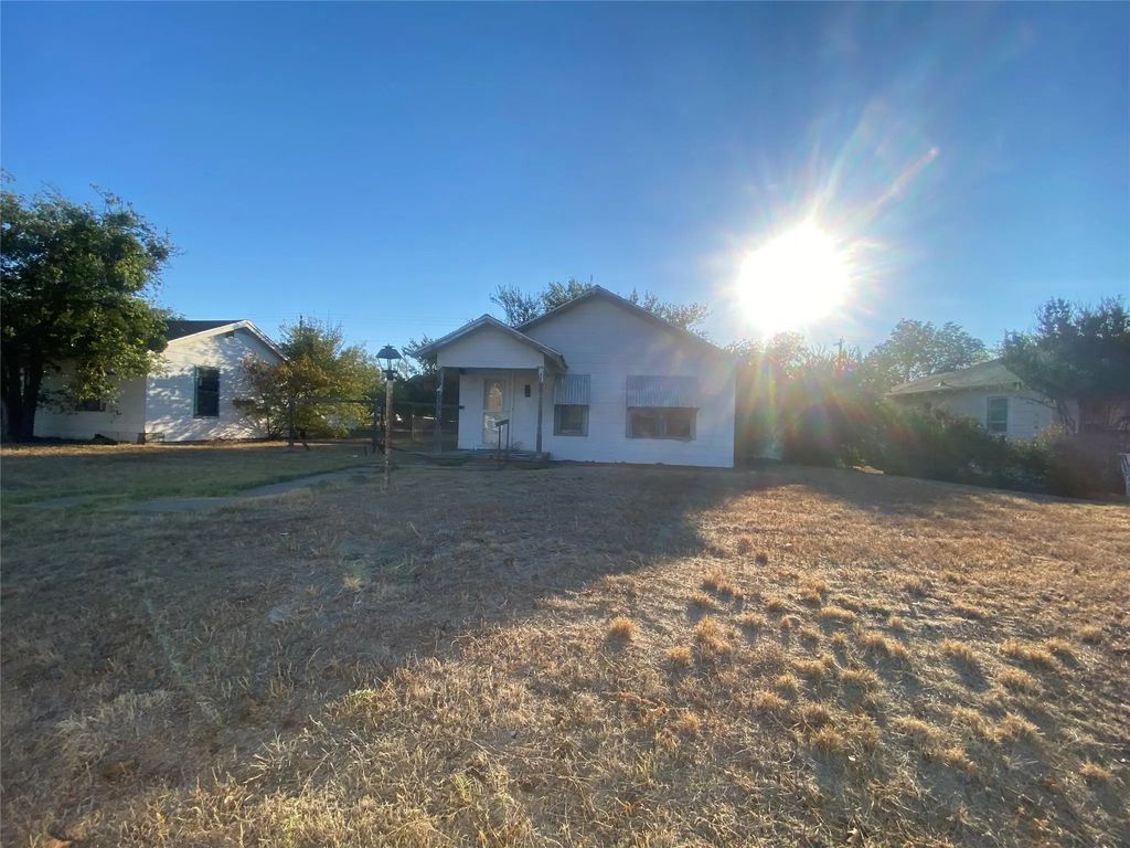 1308 N Avenue G, Haskell
