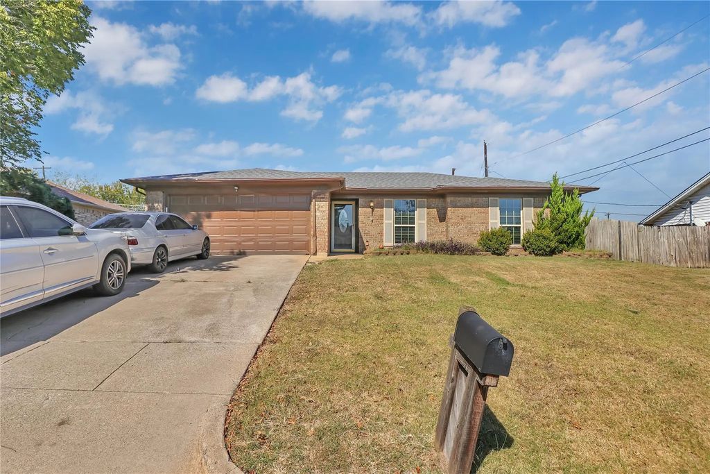 917 Springhill Drive, Burleson