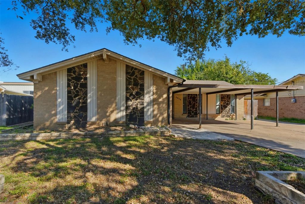 2828 Shasta Trail, Fort Worth
