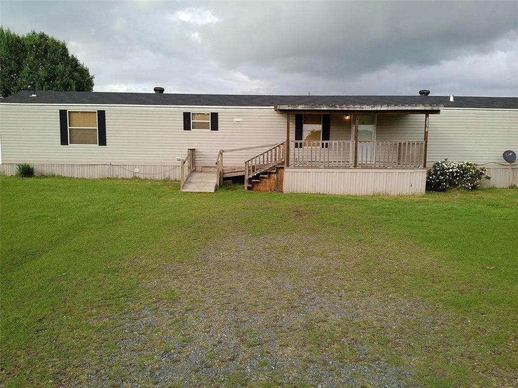 8838 Dixie Blanchard Road, Shreveport