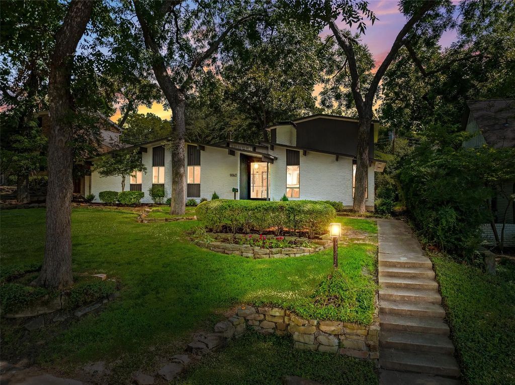 9740 Edgepine Drive, Dallas